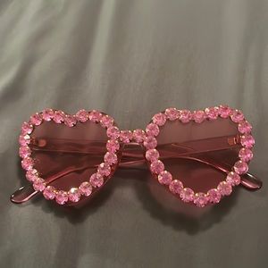 Heart shape rhinestone sunglasses